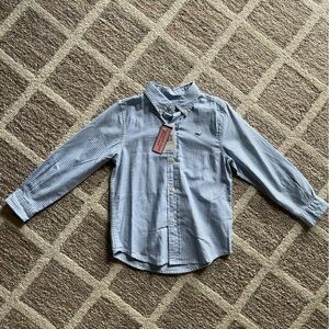 Vineyard Vines button down shirt